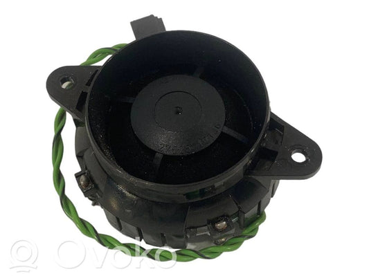 Твитер(ы) в передней двери