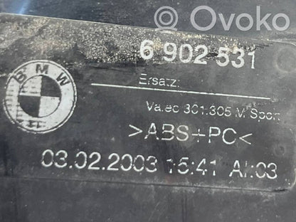 Aizmugurējais lukturis virsbūvē