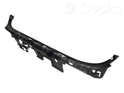 Rear bumper mounting bracket