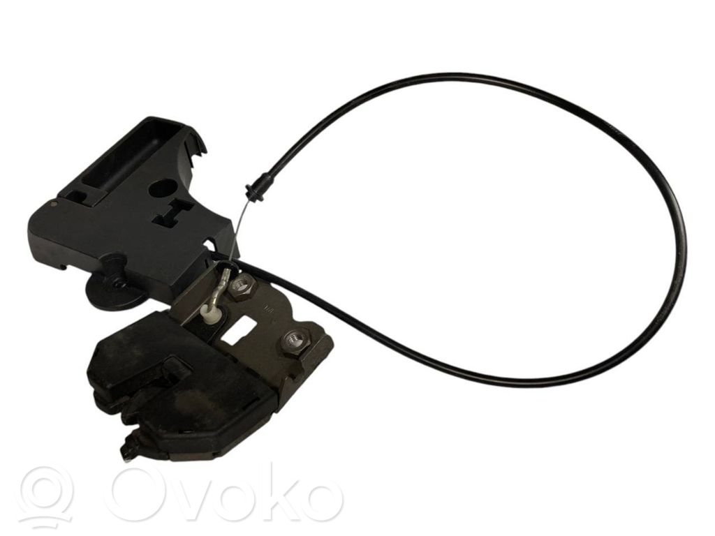 Sēdekļa atzveltnes slēdzene