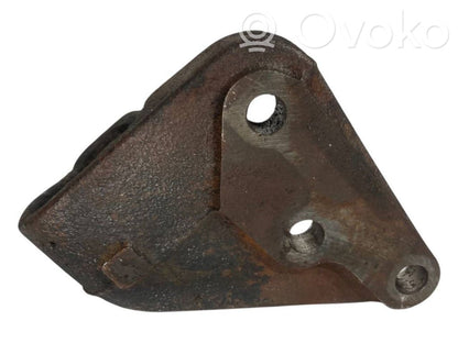 Dzinēja nostiprināšanas stiprinājums-kronšteins