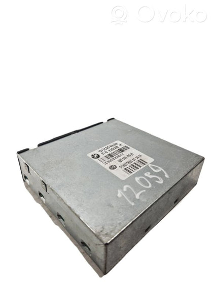 Voltage converter / converter module