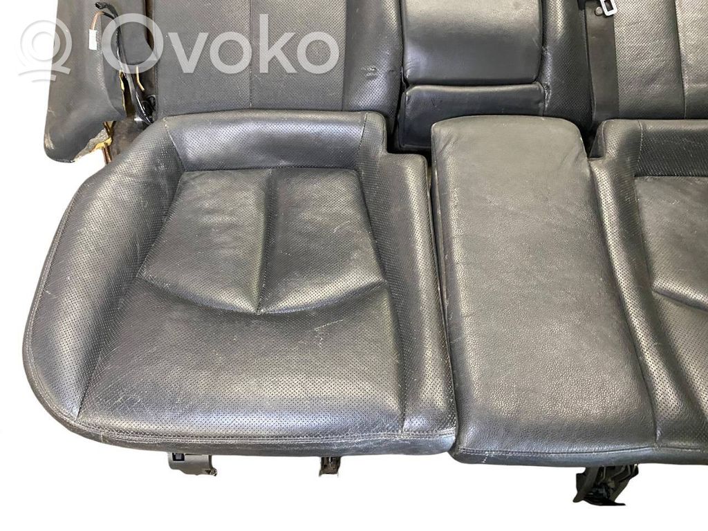 Sēdekļu komplekts