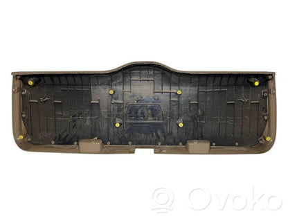 Bagāžnieka dekoratīvā apdare