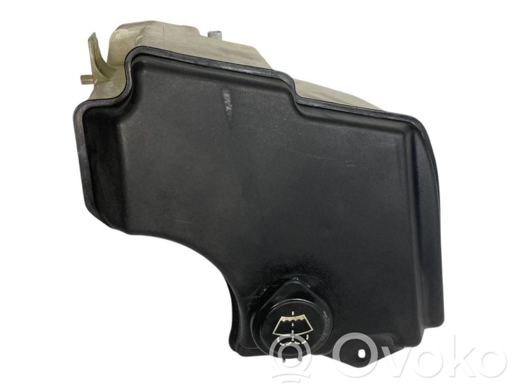 Logu šķidruma tvertne