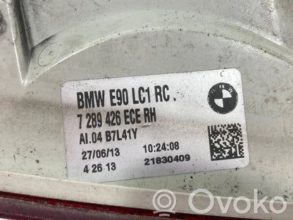 Aizmugurējais lukturis virsbūvē