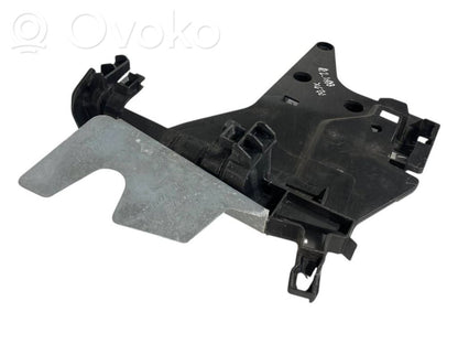 Aizmugurē turētājs / kronšteins ārējam atvēršanas rokturim