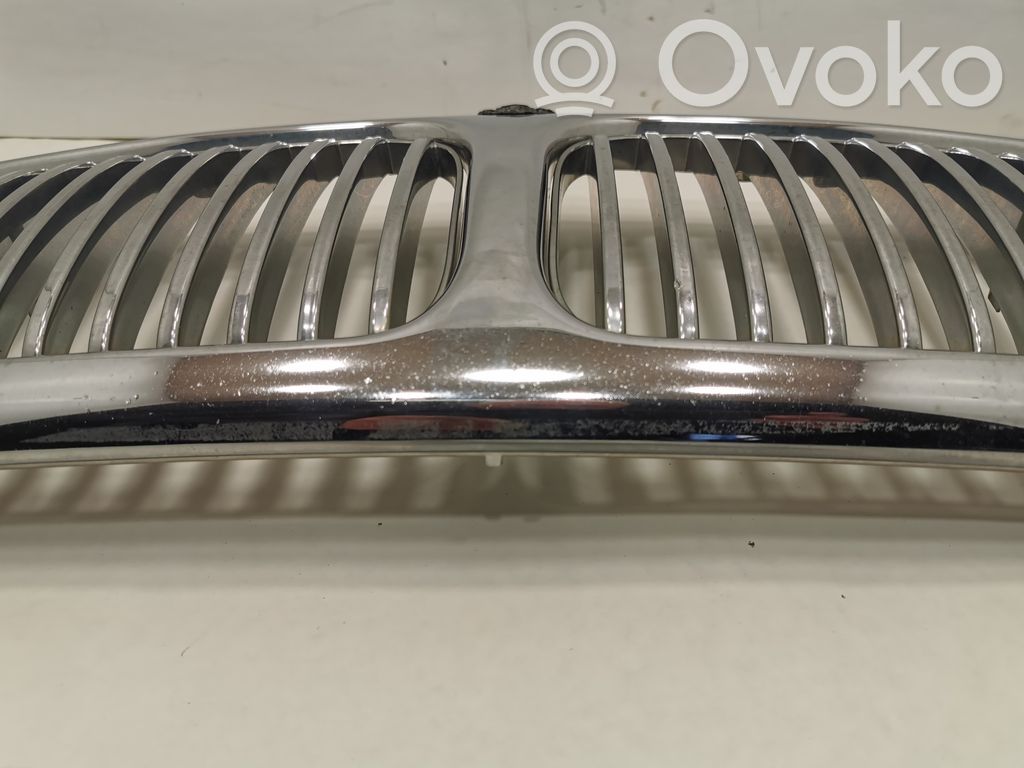 Priekšējais režģis