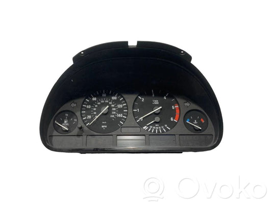 Speedometer (in the instrument panel)
