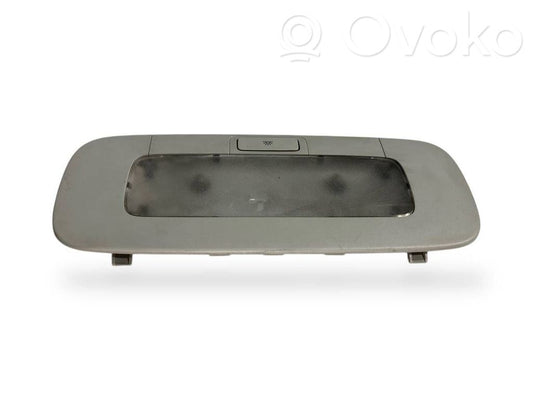 Aizmugurējo vietu apgaismojums