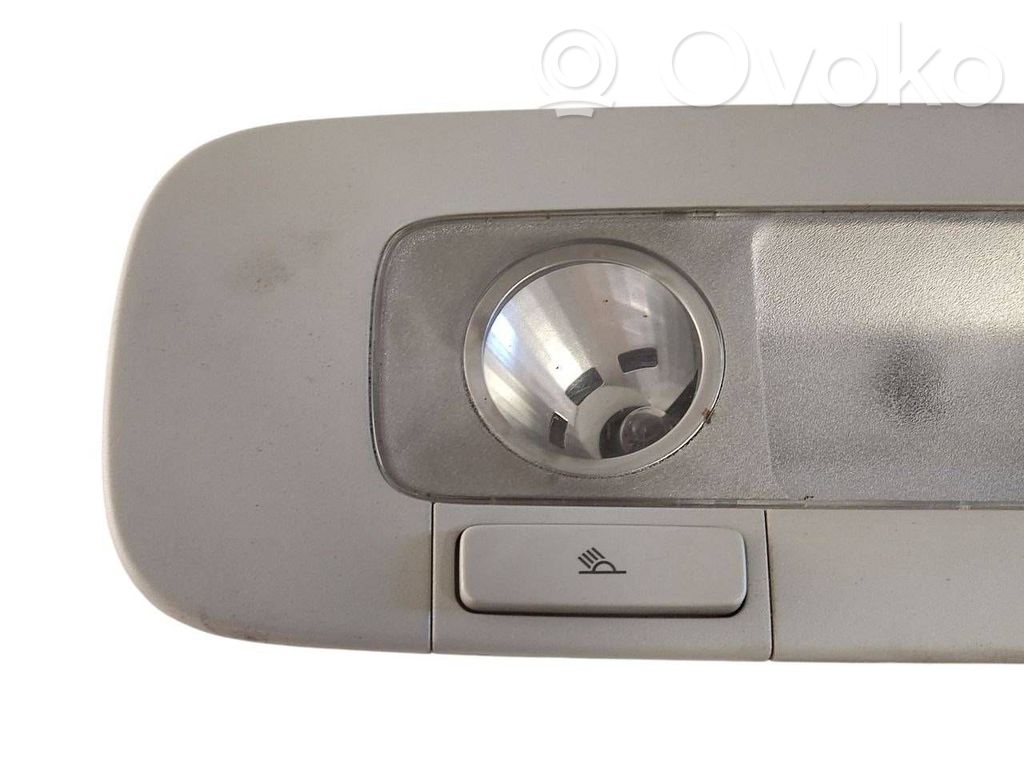 Aizmugurējo vietu apgaismojums