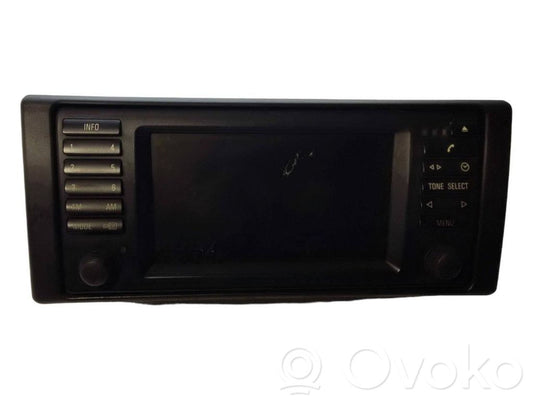 Radio / CD/DVD atskaņotājs / navigācija