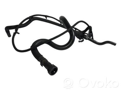 Degvielas caurulīte (-es)