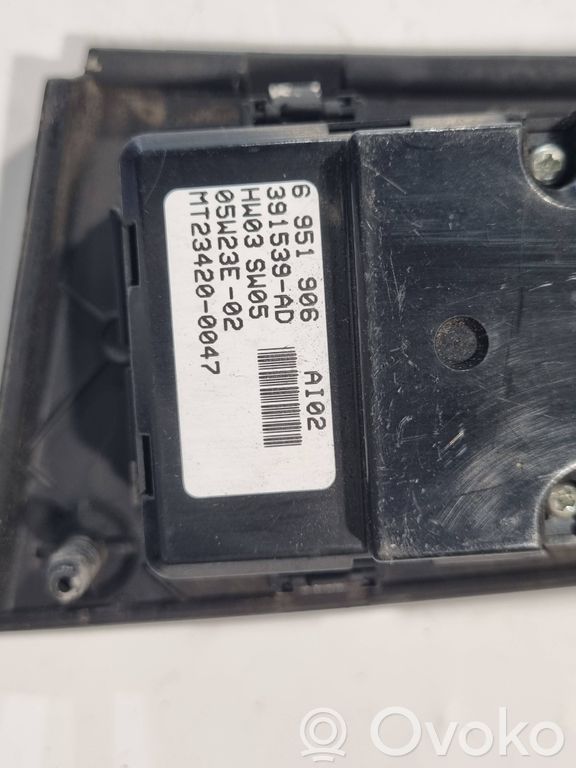 Power window switch