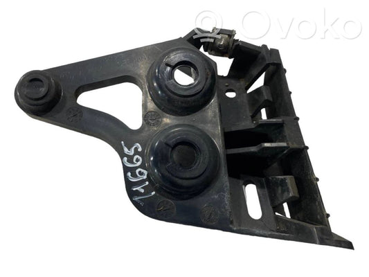 Rear bumper mounting bracket