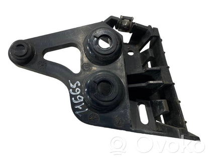 Rear bumper mounting bracket