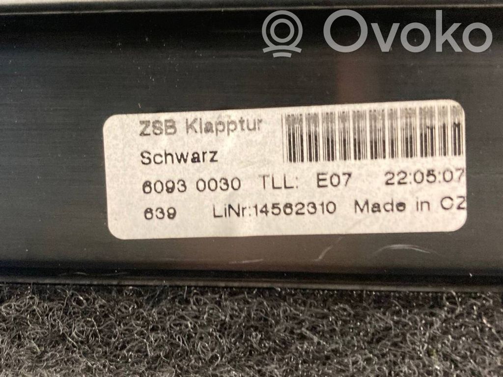 Cita veida bagāžnieka dekoratīvās apdares detaļa