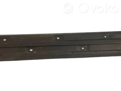 Side underbody protection