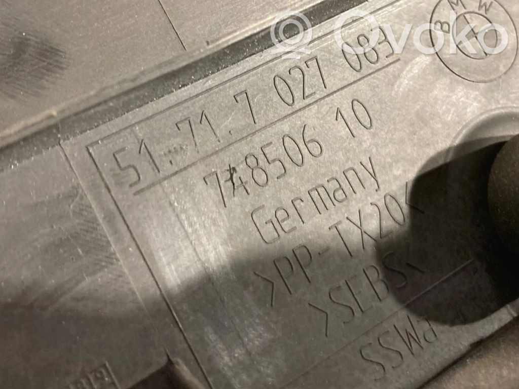 Stikla tīrītāja slotiņas