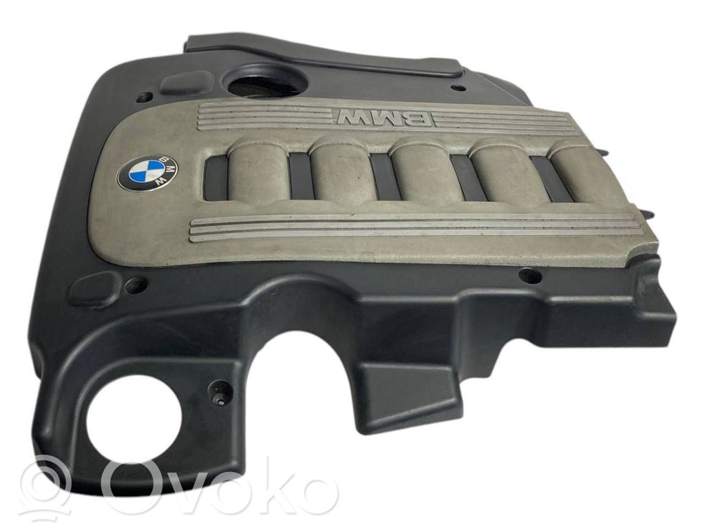 Крышка двигателя (декоративная отделка)