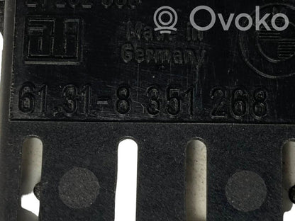 Headlight leveling switch