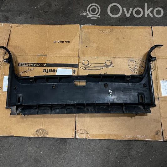 Другой тип декоративной отделки багажника