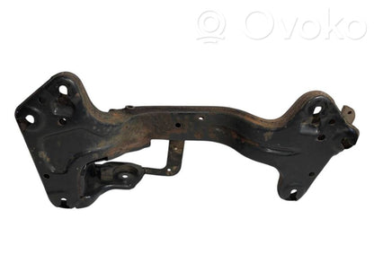 Transmission mounting bracket