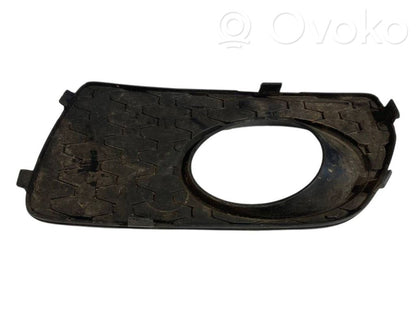 Pretmiglas luktura dekoratīvais režģis