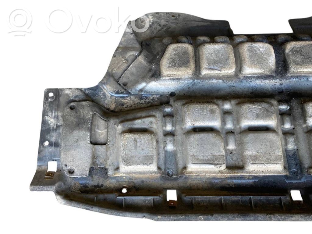 Dzinēja apakšas aizsargs