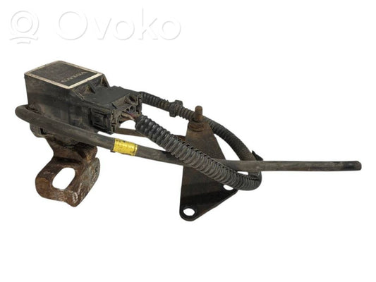 Augstuma sensors (priekšējo lukturu)