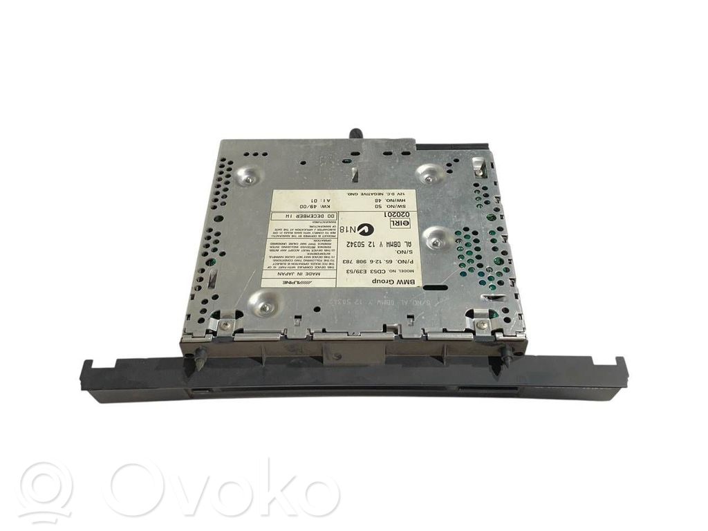 Radio / CD/DVD atskaņotājs / navigācija