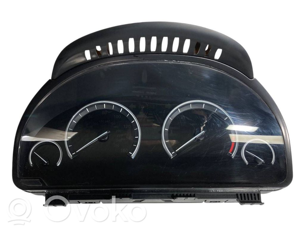 Spidometrs (instrumentu panelī)