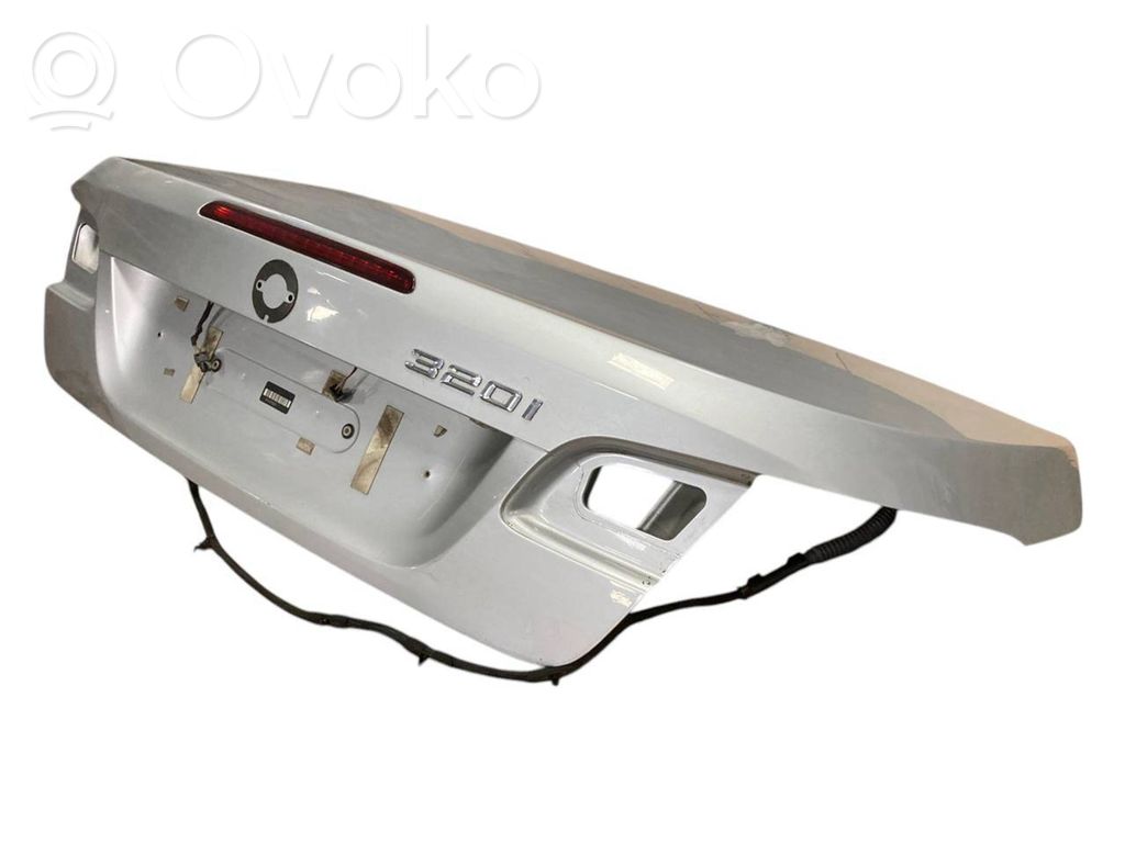 Aizmugurējais pārsegs (bagāžnieks)