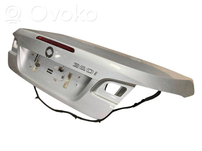 Aizmugurējais pārsegs (bagāžnieks)