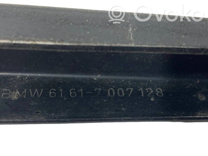 Windshield wiper arm