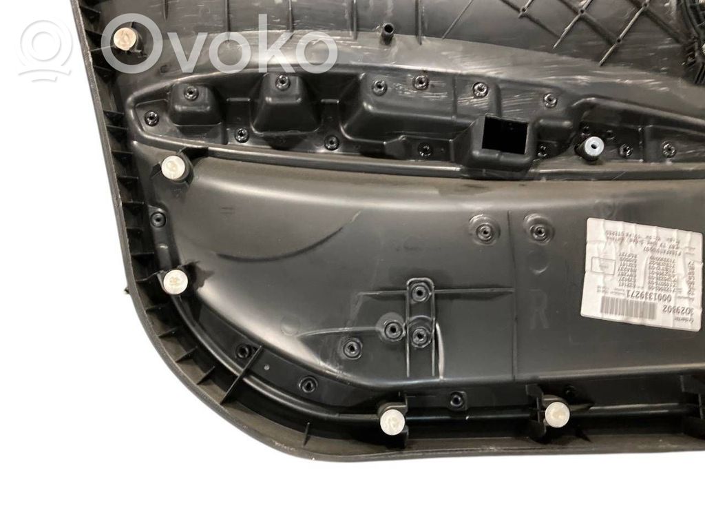 Отделка передней двери