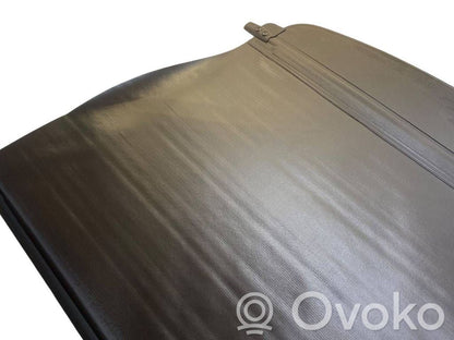 Bagāžnieks logu aizkars