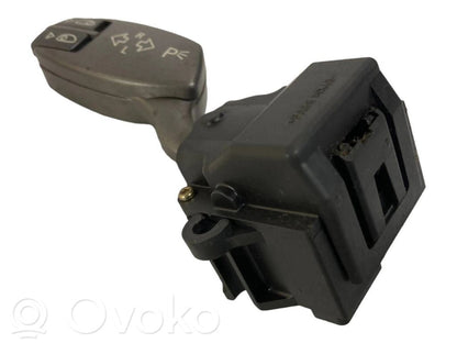 Pagrieziena signālu / lukturu sviria