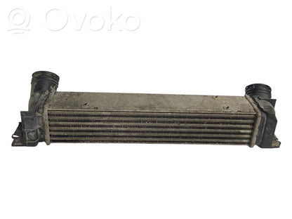 Starpdzesētāja radiators