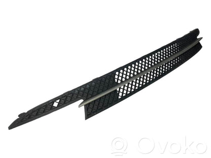 Apakšējais režģis (trīsdaļīgs)