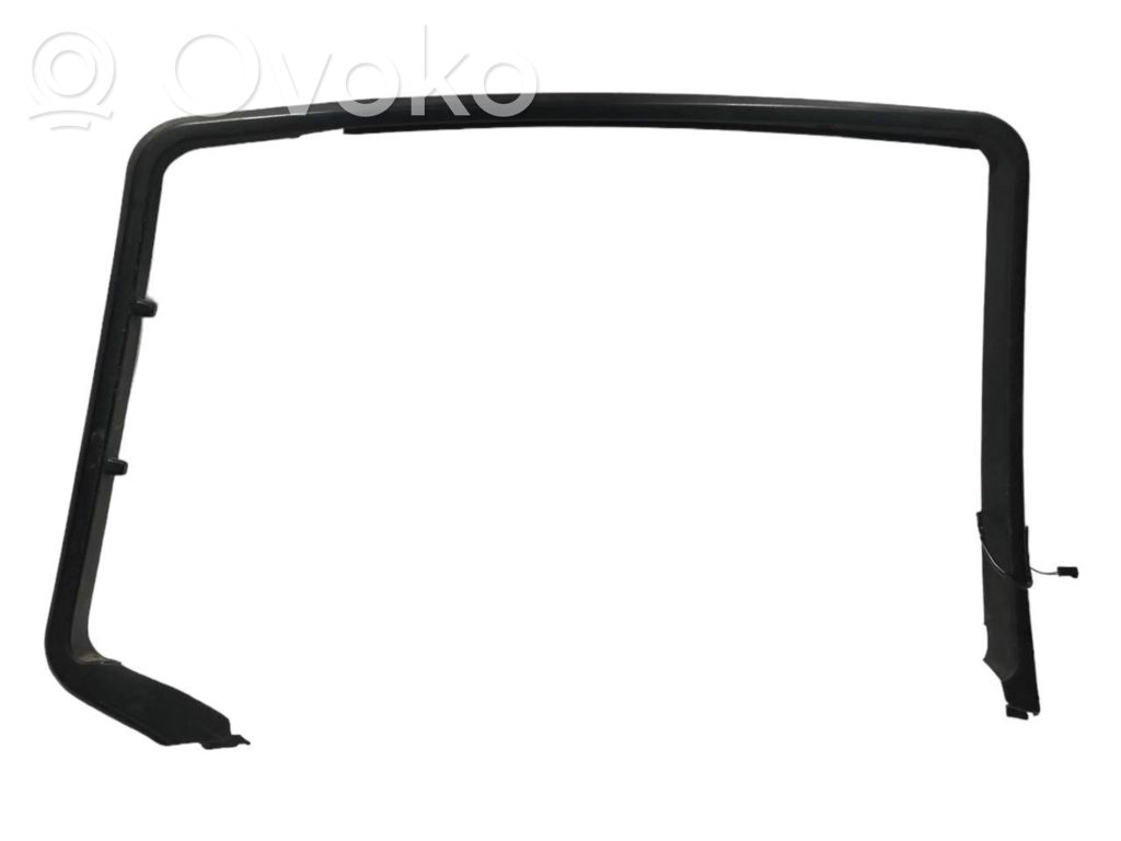 Aizmugurējā stikla apdare