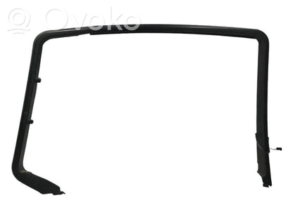 Aizmugurējā stikla apdare