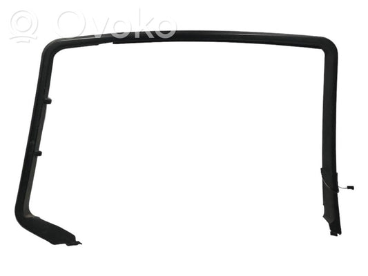 Aizmugurējā stikla apdare