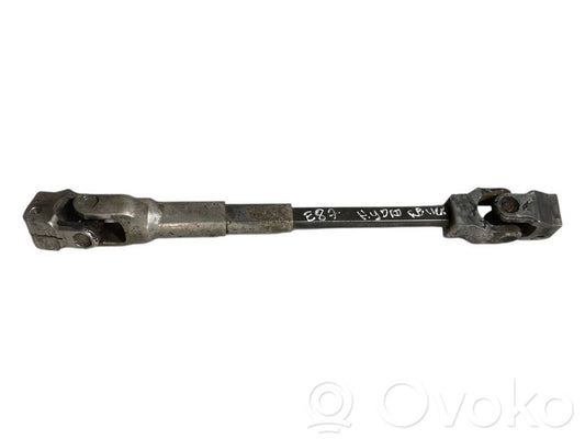 Steering wheel axle cross-joint
