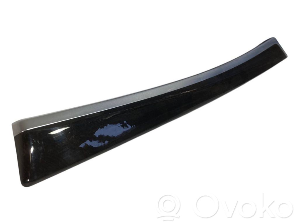 Decorative trim strip on the front