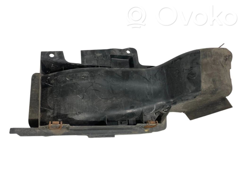 Brake cooling air duct