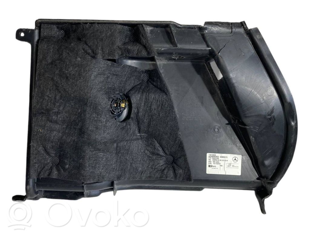 Side decorative trim panel