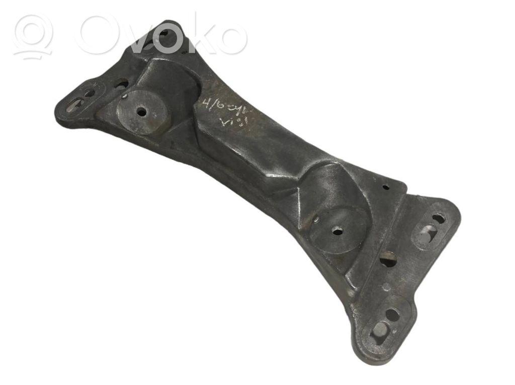 Pārnesumkārbas stiprinājuma kronšteins