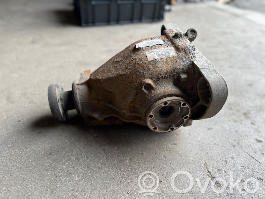 Aizmugurējais reduktors