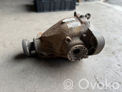 Aizmugurējais reduktors